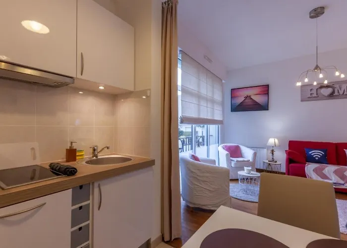 Apartment Warm 100m From Place Morny And Port